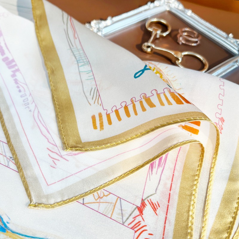Luxe zachte zijden sjaal met a - Women'S Yellow Accessories recensie en prijs