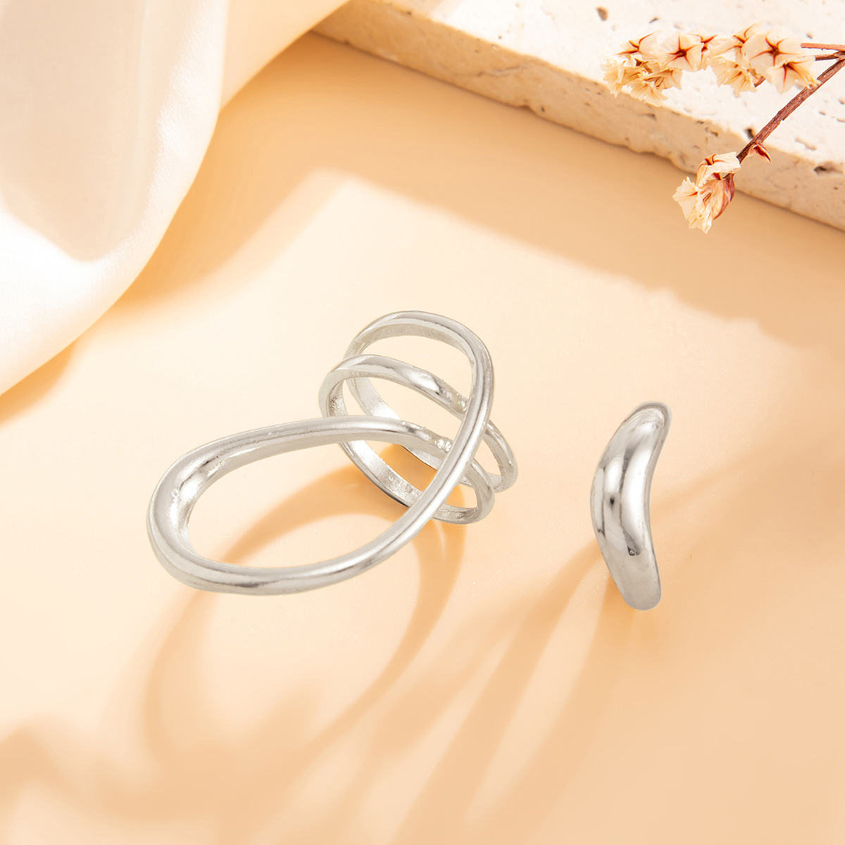 Gouden minimalistische onregel - Wrap Ring Gold recensie en prijs